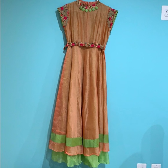 New party wear long dress - Picture 2 of 3